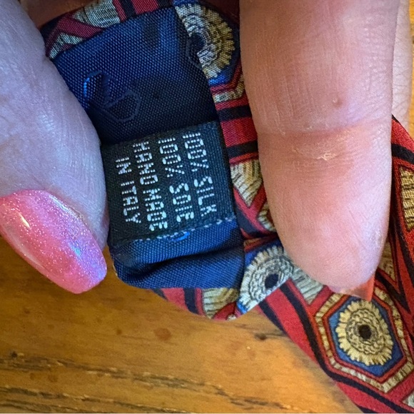 Valentino Cravatte Silk Tie Red & Blue Geometric Pattern- Made In Italy-Vintage - Picture 8 of 11